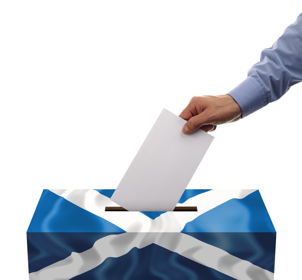  Bắt đầu kiểm phiếu trưng cầu ý dân tại Scotland ảnh 1